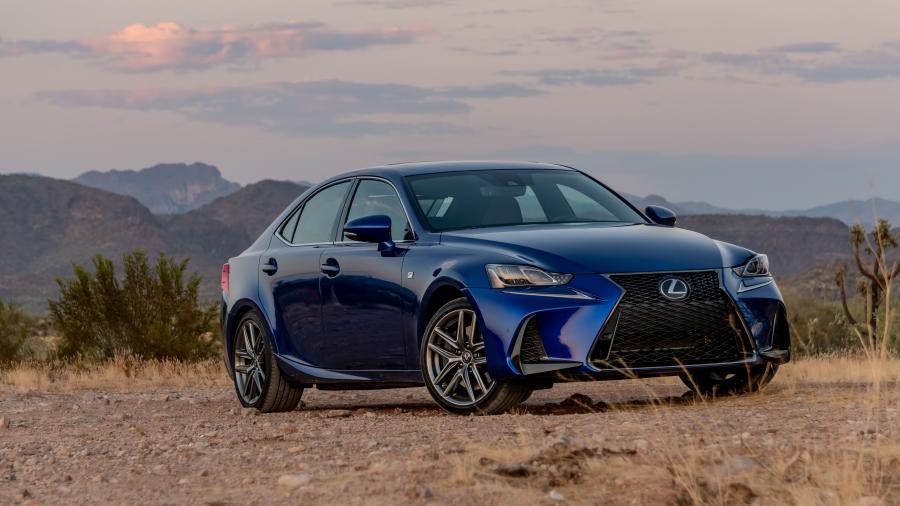  Lexus IS350 F-Sport (XE30) 2016 года  (NA) (фото 1 из 32)